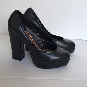 Black Platform Heels in Size 6